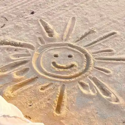 دانلود آهنگ  دوست داری باز واسم ناز کنی نه