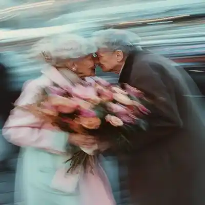دانلود آهنگ  دونه دونه گل پونه با صدای منصور
