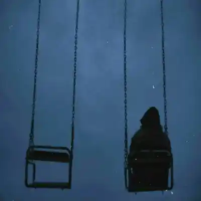 دانلود آهنگ  نوشته بودی زندگی چنگی به دل نمیزنه