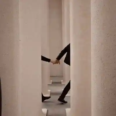 دانلود آهنگ  بارون بارونه زمینا تر میشه ویگن